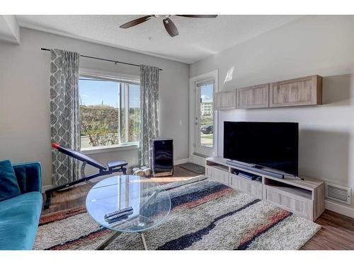 115-16 Sage Hill Terrace Nw, Calgary, AB - Indoor Photo Showing Living Room