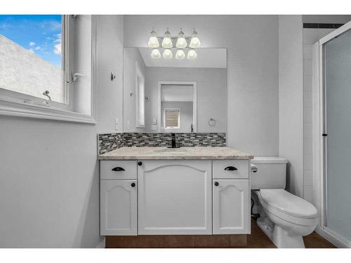 2435 Morris Crescent Se, Airdrie, AB - Indoor Photo Showing Bathroom