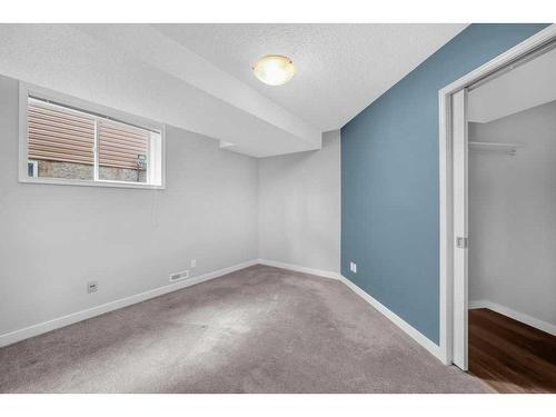 2435 Morris Crescent Se, Airdrie, AB - Indoor Photo Showing Other Room