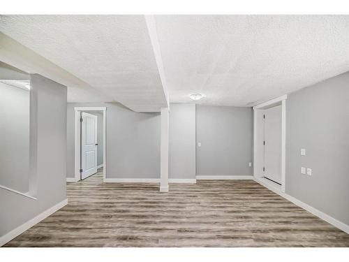 21 Rundlelawn Court Ne, Calgary, AB - Indoor