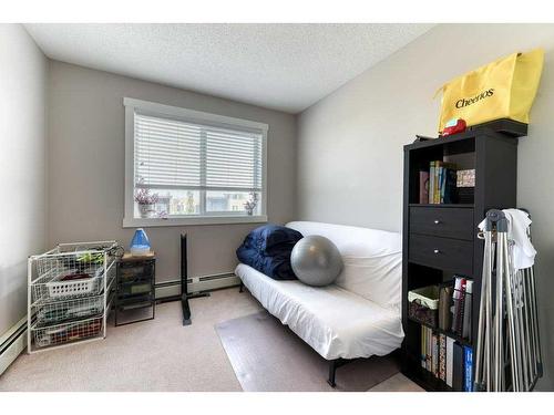 413-10 Kincora Glen Park Nw, Calgary, AB - Indoor Photo Showing Bedroom