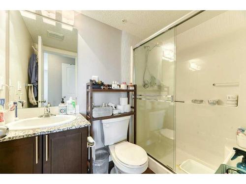 413-10 Kincora Glen Park Nw, Calgary, AB - Indoor Photo Showing Bathroom