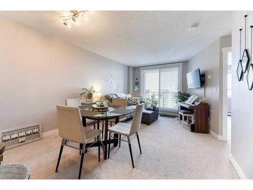 413-10 Kincora Glen Park Nw, Calgary, AB - Indoor Photo Showing Dining Room