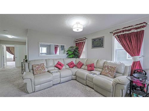 115 Saddlelake Way Ne, Calgary, AB - Indoor Photo Showing Living Room