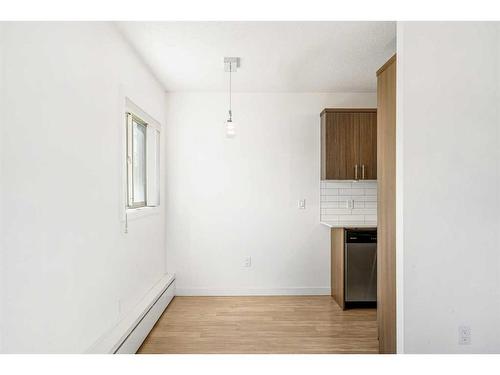 302-312 15 Avenue Ne, Calgary, AB - Indoor Photo Showing Other Room