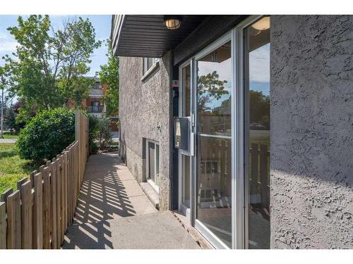 302-312 15 Avenue Ne, Calgary, AB - Outdoor With Exterior