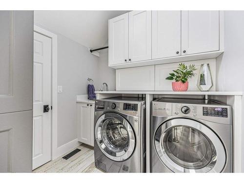 330008 Highway 22 West Highway, Rural Foothills County, AB - Indoor Photo Showing Laundry Room