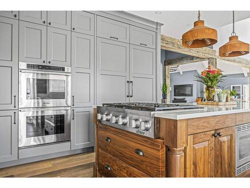 330008 Highway 22 West Highway, Rural Foothills County, AB - Indoor Photo Showing Kitchen