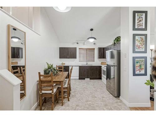 30 Martinwood Road Ne, Calgary, AB - Indoor Photo Showing Kitchen