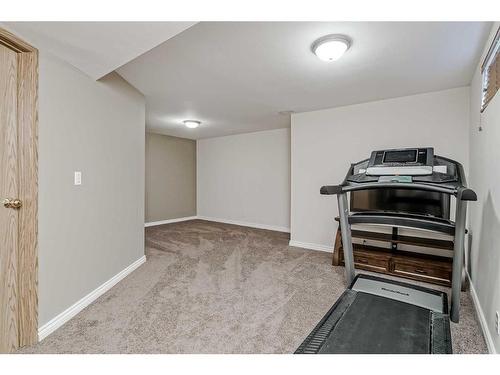 30 Martinwood Road Ne, Calgary, AB - Indoor