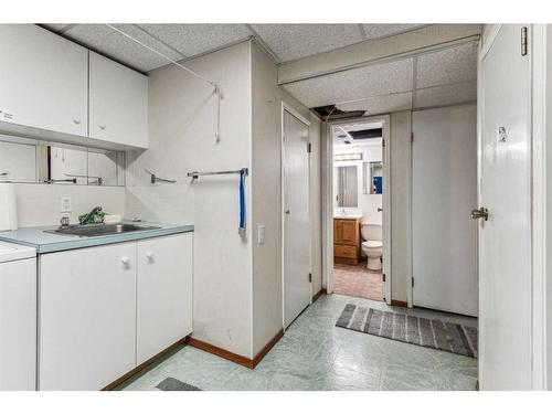 535 Markerville Road Ne, Calgary, AB - Indoor Photo Showing Kitchen