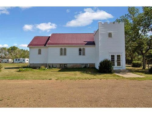 102 3Rd Avenue East, Delia, AB 