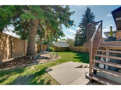 104 Edgedale Drive Nw, Calgary, AB - Outdoor