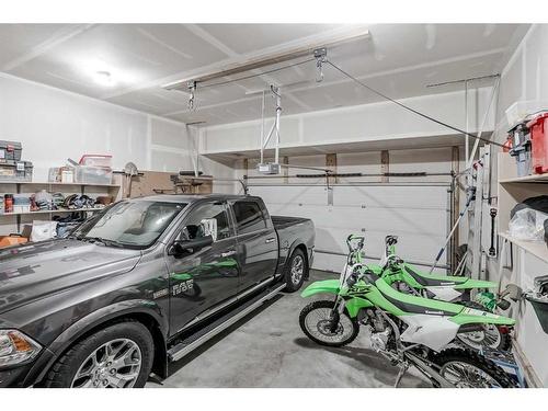 64 Howse Hill Ne, Calgary, AB - Indoor Photo Showing Garage