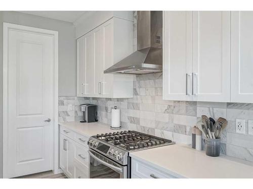 64 Howse Hill Ne, Calgary, AB - Indoor Photo Showing Kitchen