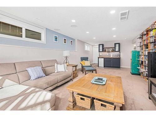 227 Reunion Green Nw, Airdrie, AB - Indoor Photo Showing Living Room