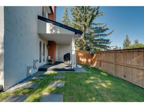 2203 Paliswood Bay Sw, Calgary, AB - Outdoor