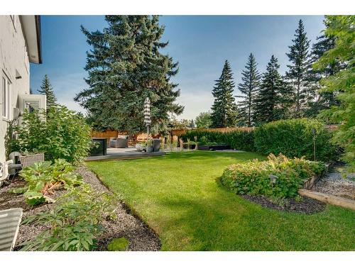 2203 Paliswood Bay Sw, Calgary, AB - Outdoor With Backyard