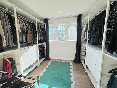 2203 Paliswood Bay Sw, Calgary, AB - Indoor With Storage