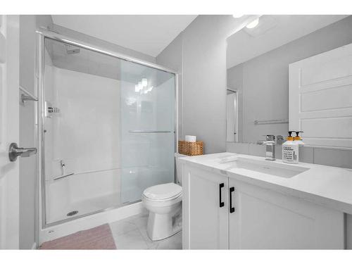 859 Cranston Avenue Se, Calgary, AB - Indoor Photo Showing Bathroom