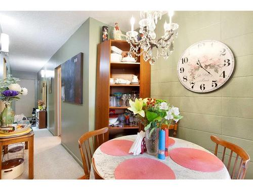 1030 13 Avenue Sw, Calgary, AB - Indoor Photo Showing Dining Room