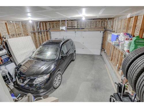 28 Tarawood Grove Ne, Calgary, AB - Indoor Photo Showing Garage