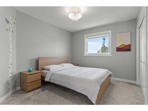 519 Sierra Morena Court Sw, Calgary, AB - Indoor Photo Showing Bedroom