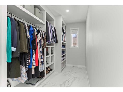 519 Sierra Morena Court Sw, Calgary, AB - Indoor With Storage