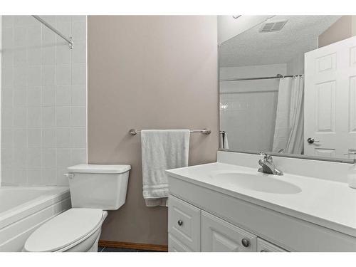 519 Sierra Morena Court Sw, Calgary, AB - Indoor Photo Showing Bathroom