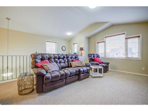 121 Bridlerange Circle Sw, Calgary, AB - Indoor Photo Showing Living Room