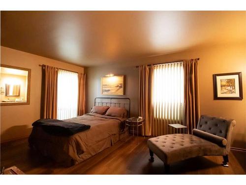 631 East Chestermere Drive, Chestermere, AB - Indoor Photo Showing Bedroom