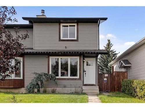 131 Falworth Way Ne, Calgary, AB - Outdoor