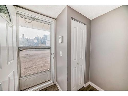 502-919 38 Street Ne, Calgary, AB - Indoor Photo Showing Other Room