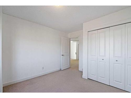 60 Rockyspring Grove Nw, Calgary, AB - Indoor