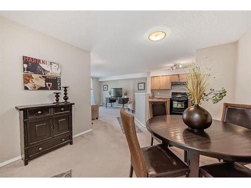 1213-2518 Fish Creek Boulevard Sw, Calgary, AB - Indoor