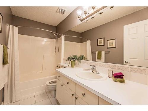 230 Arbour Ridge Park Nw, Calgary, AB - Indoor Photo Showing Bathroom