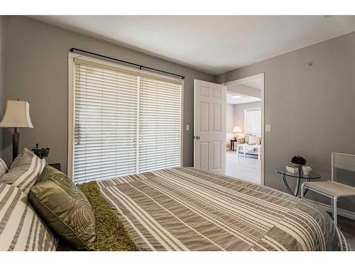 230 Arbour Ridge Park Nw, Calgary, AB - Indoor Photo Showing Bedroom