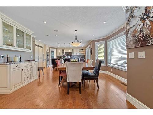 301 Lakeside Greens Crescent, Chestermere, AB - Indoor Photo Showing Dining Room