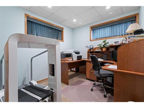 301 Lakeside Greens Crescent, Chestermere, AB - Indoor Photo Showing Office