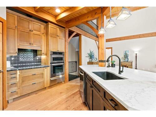 5067 Highway 579, Rural Mountain View County, AB - Indoor Photo Showing Kitchen