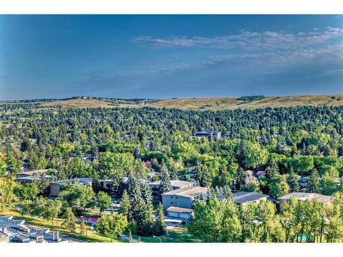 1610-3830 Brentwood Road Nw, Calgary, AB - Outdoor With View