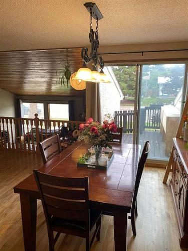 96 Barrett Drive, Red Deer, AB - Indoor Photo Showing Dining Room