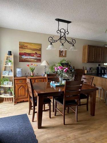 96 Barrett Drive, Red Deer, AB - Indoor Photo Showing Dining Room