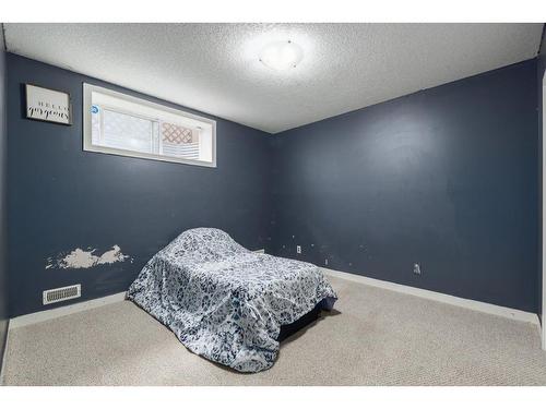 133 Brightonestone Garden Se, Calgary, AB - Indoor Photo Showing Bedroom