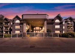 323-3323 Millrise Point SW Calgary, AB T2Y 3W4