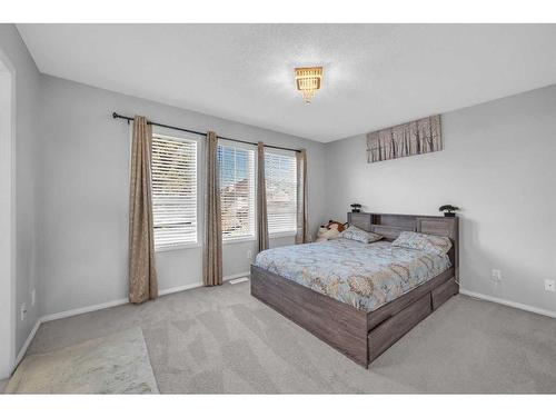 14 Taravista Gardens Ne, Calgary, AB - Indoor Photo Showing Bedroom