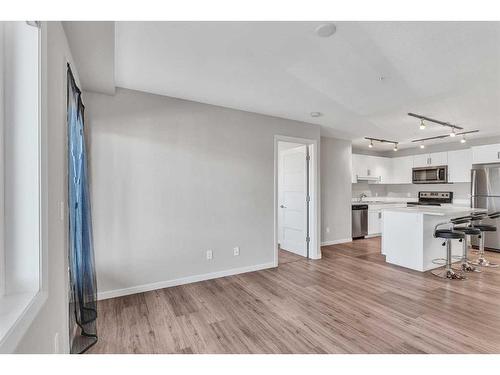 2306-450 Kincora Glen Road Nw, Calgary, AB - Indoor Photo Showing Kitchen