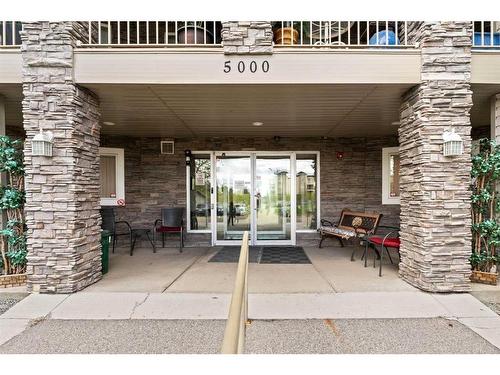 113-5000 Somervale Court Sw, Calgary, AB - Outdoor