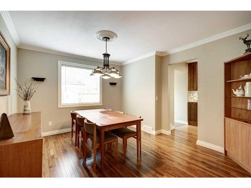 812 Lake Placid Drive Se, Calgary, AB - Indoor Photo Showing Dining Room