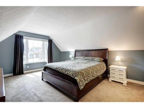 812 Lake Placid Drive Se, Calgary, AB - Indoor Photo Showing Bedroom